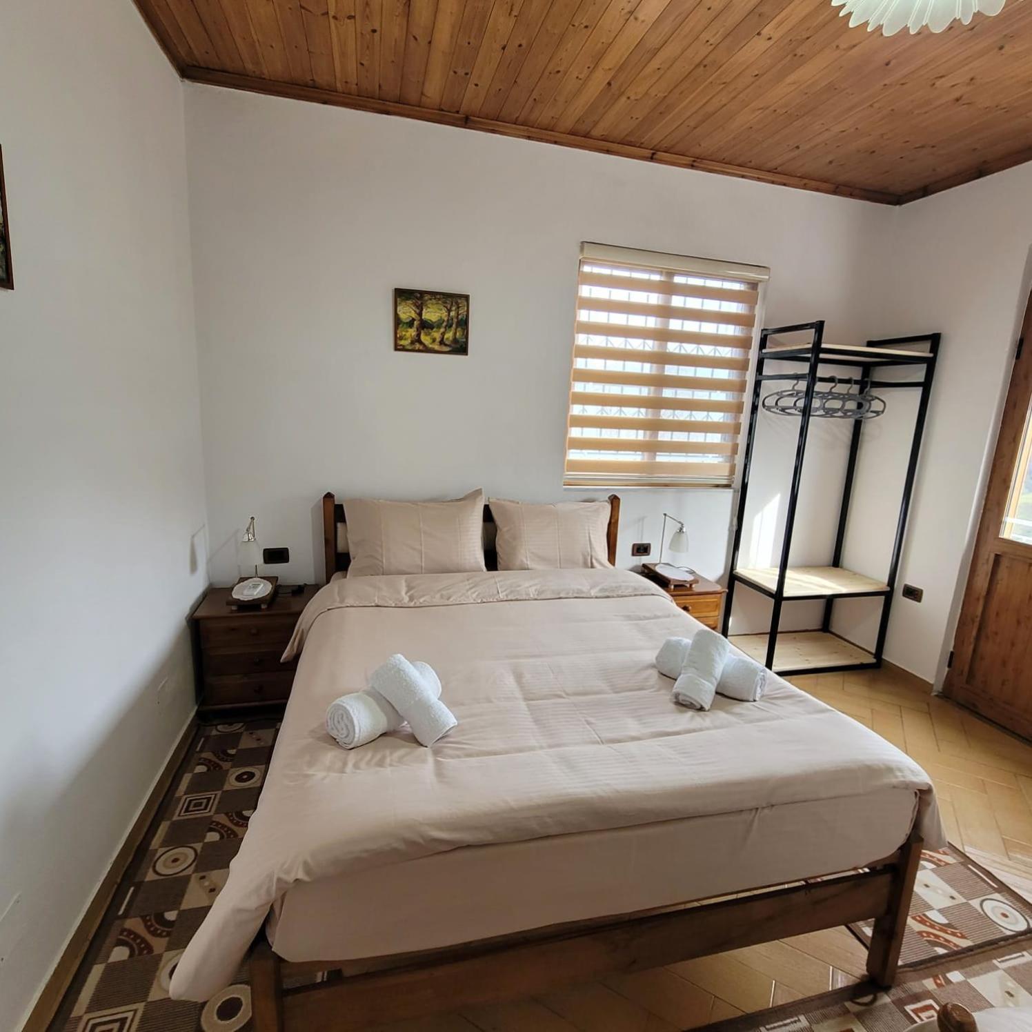 Jona Guest House Gjirokastër Eksteriør bilde