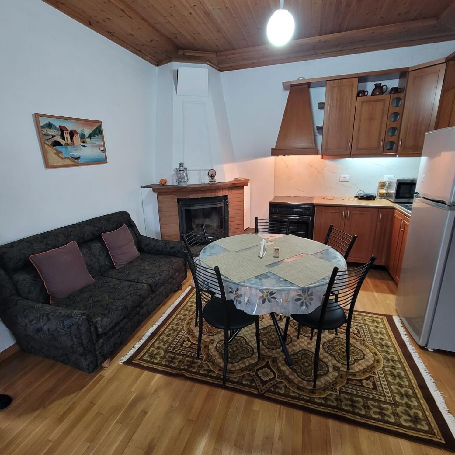 Jona Guest House Gjirokastër Eksteriør bilde